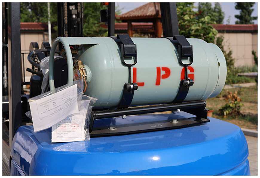 Liquefied Petroleum Gas (LPG) Cylinder
