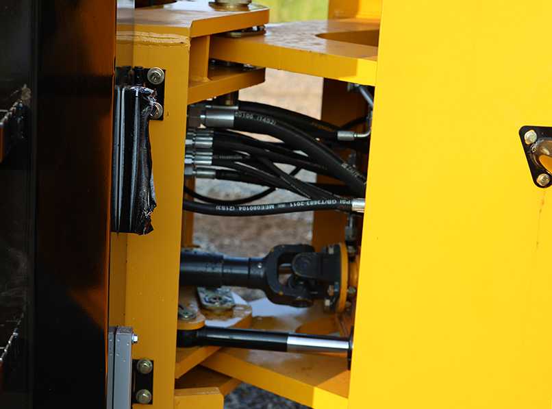 Hydraulic oil pipe